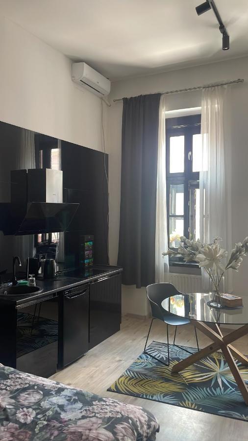 Lux Dabich 1 Apartment Novi Sad Luaran gambar