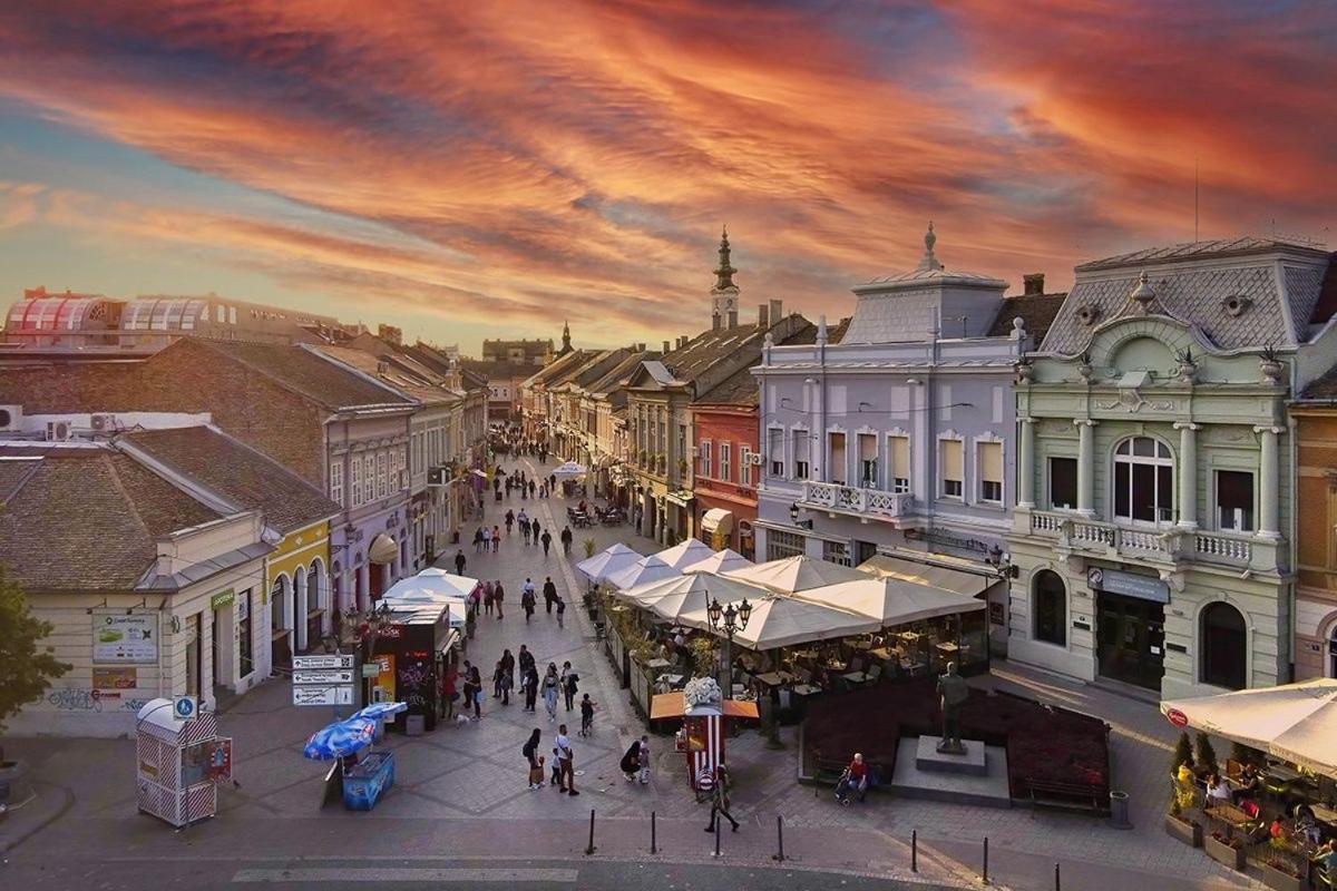 Lux Dabich 1 Apartment Novi Sad Luaran gambar